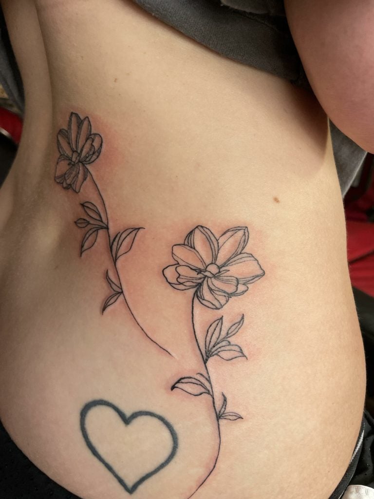unnamed 23 scaled 1 - February 29, 2024 - Tattoo Artist - https://lamarstreettattooclub.com/blog/an-intro-to-minimalist-tattoos-in-dallas/